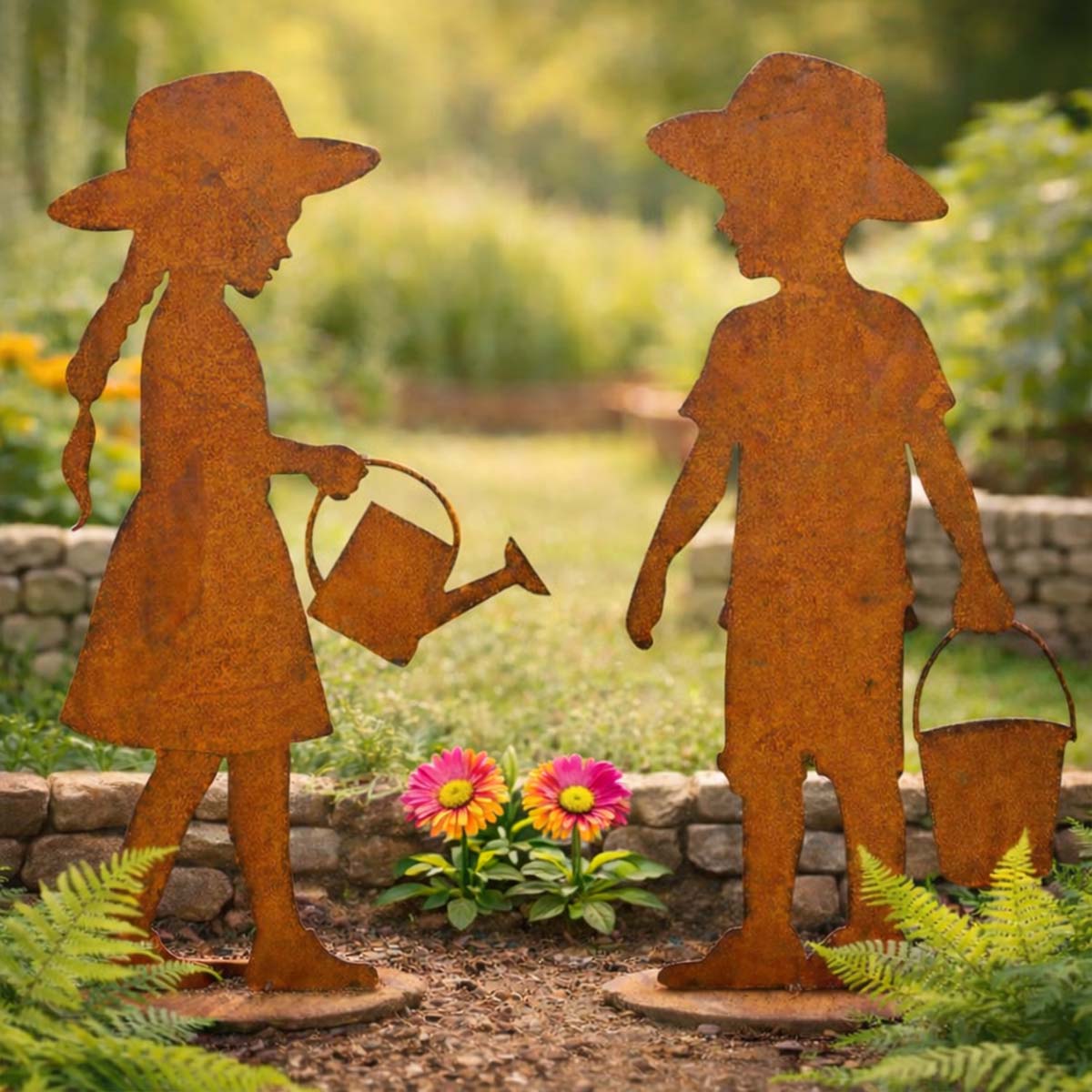 Deko  Gartenfigur Junge oder Mädchen, Gartenkind Rost mit Eimer oder Gießkanne , 50cm 