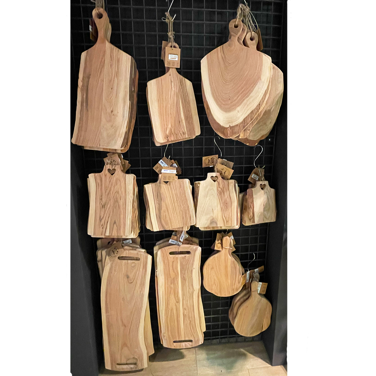 Holzbretter33Kr9AxEPUIAlA1agTpbNYTECv