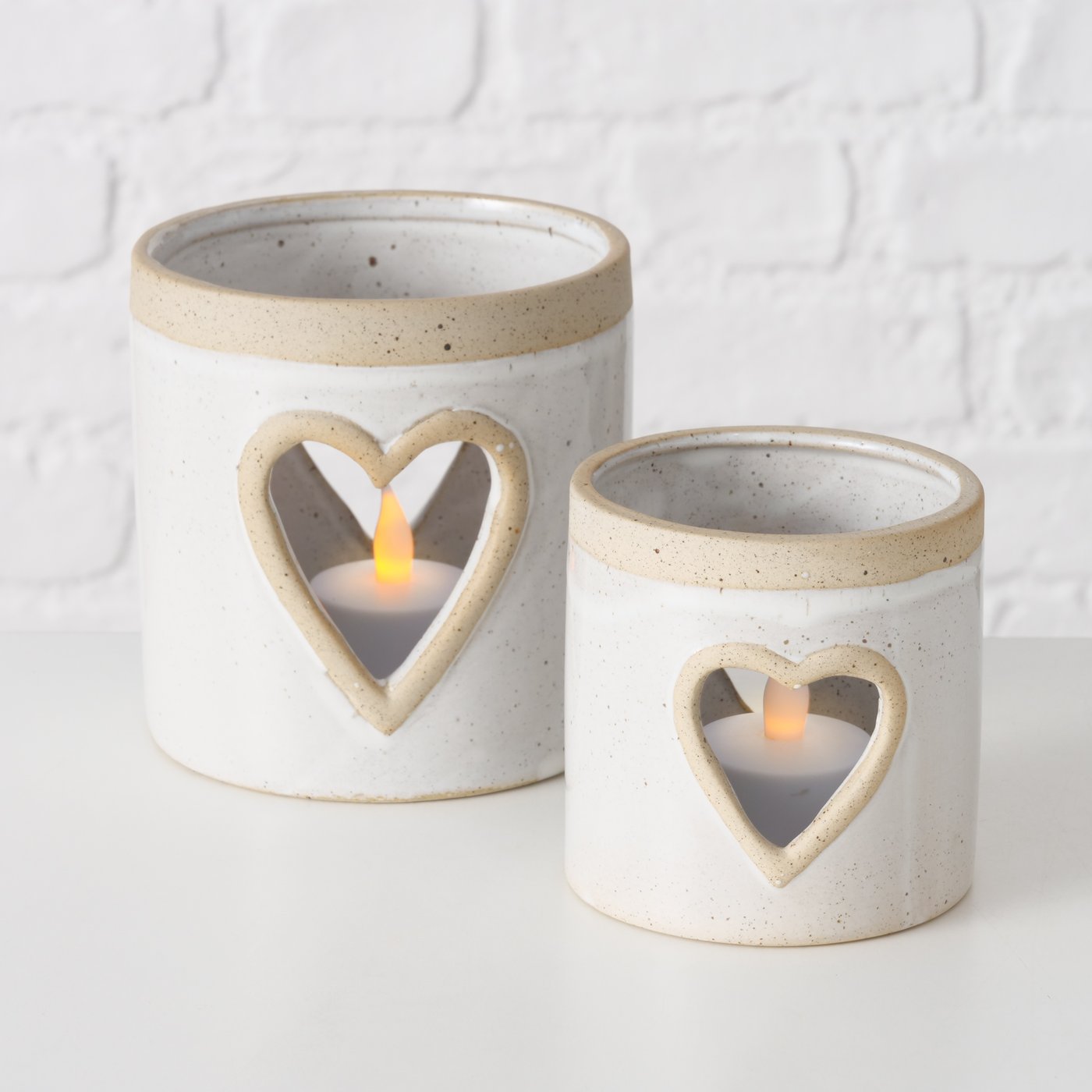 2048044-1_01JRPYR9JA51B709EYE4M0DMC3qO6Cf9n3Dc3bb