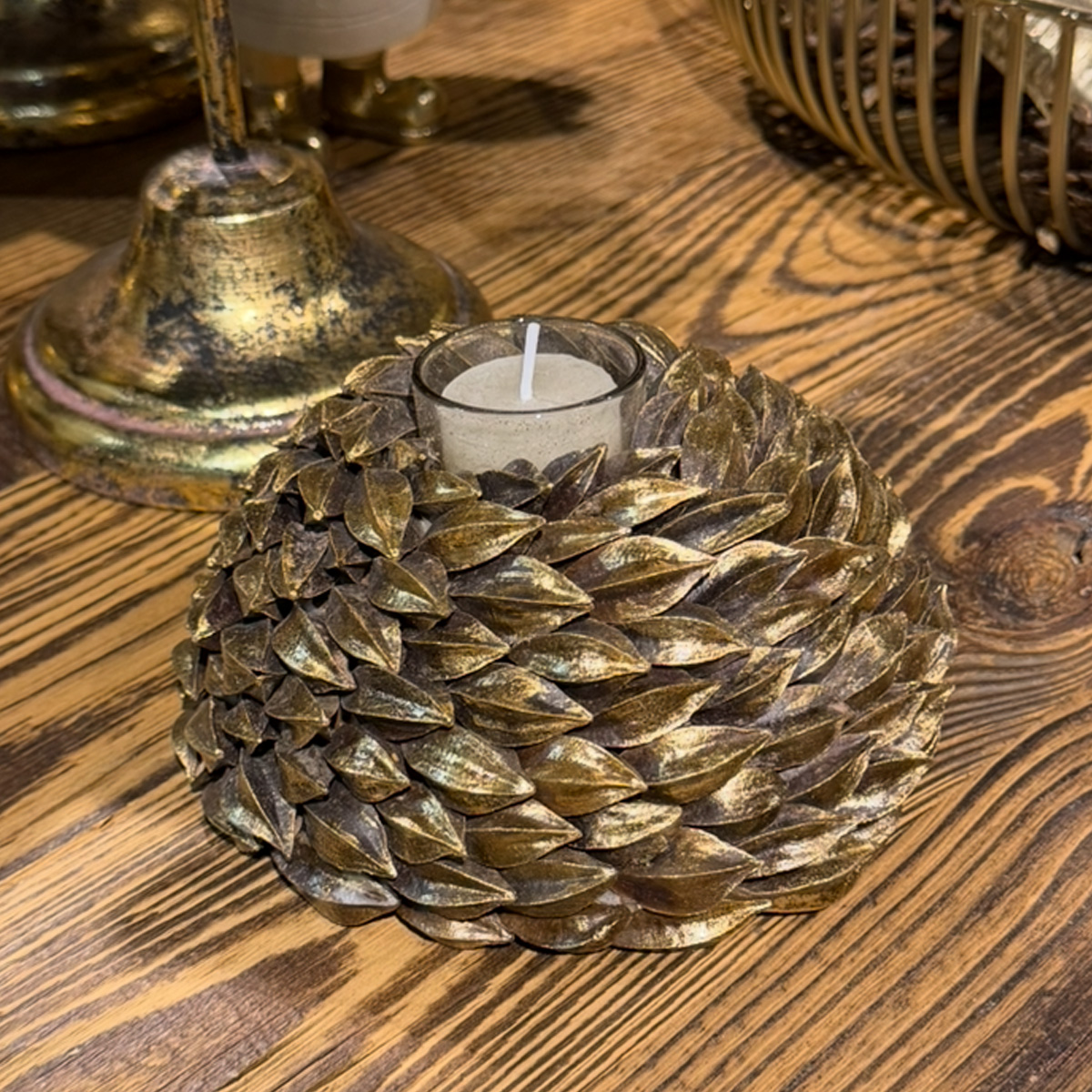 Kerzenhalter Aride altgold used look, rustikaler Kerzenständer im Blätterkranz