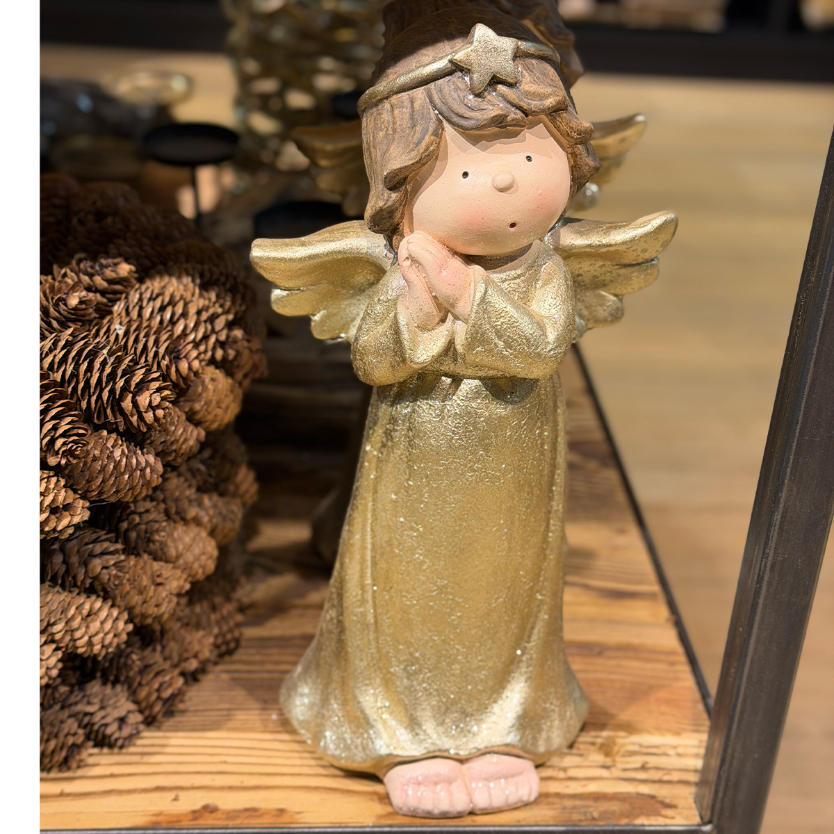 Deko Weihnachtsengel, großer Engel mit goldenem glitzerndem Kleid, 40cm