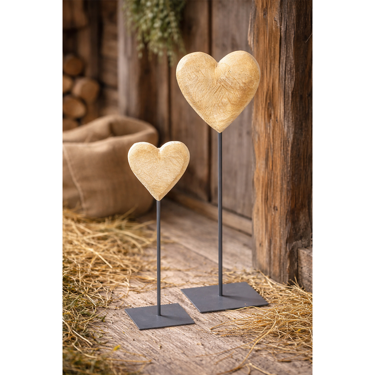 Deko Herz Naturholz sägerau, Holzherz auf Ständer, 90cm, WMG Grünberger