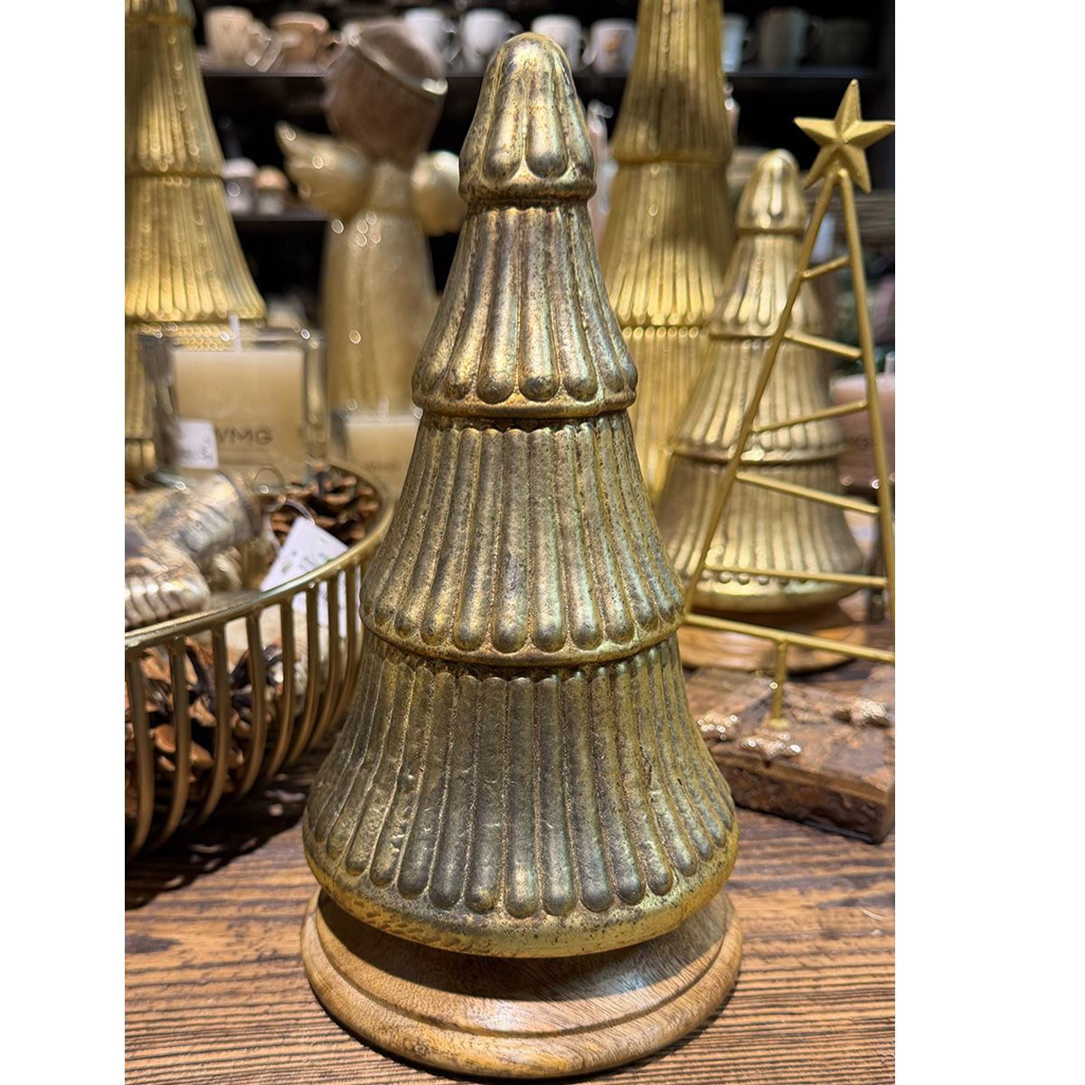 Deko Baum, rustikaler runder Glasbaum, antikgold, auf Holzfuß, 25cm